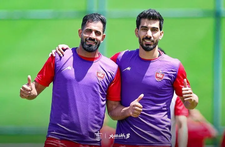 تصویر؛ ستاره پرسپولیس و همسرش در کنسرت آرمین زارعی

