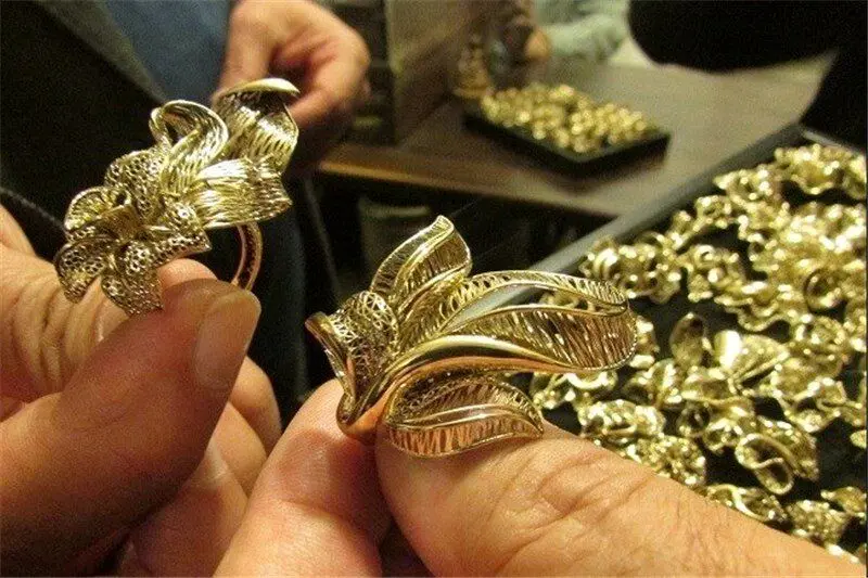 هشدار جدید به خریداران طلا؛ سمت این مصنوعات نروید!