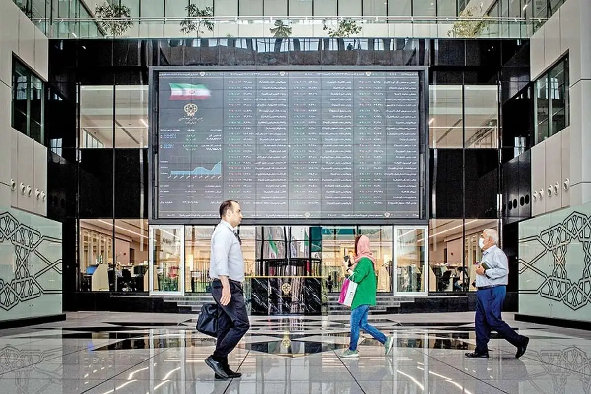 سایه سنگین سیاست بر بورس