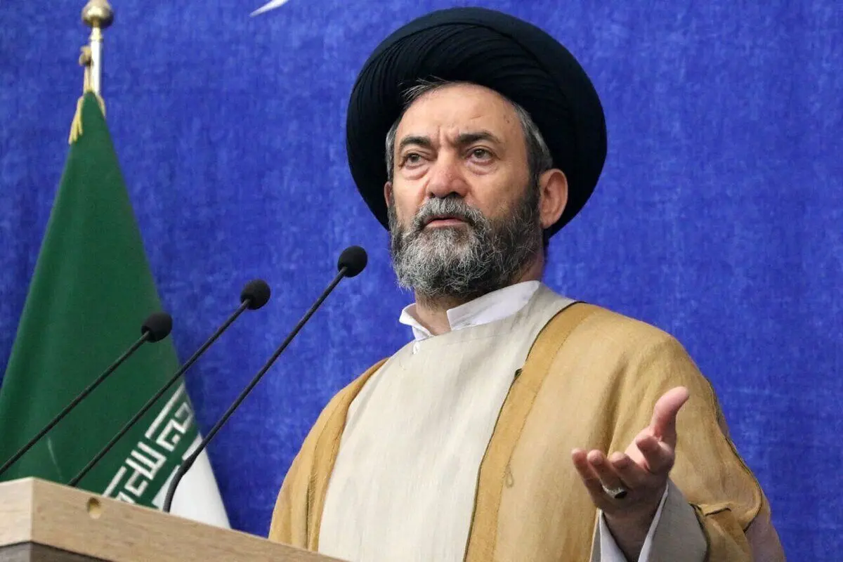 انتقاد روزنامه جمهوری اسلامی از امام جمعه اردبیل: بهتر است از این به‌بعد استراحت کنید تا اینکه خیرخواه فرح پهلوی باشید