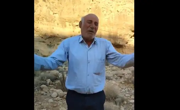 گریه و زاری پیرمردی که درختانش توسط شهرداری جهرم قطع شد