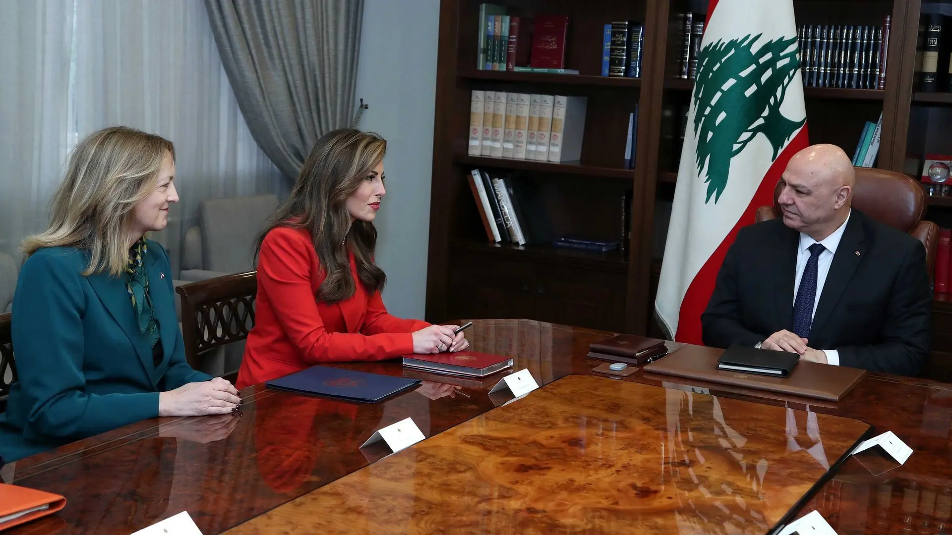 مذاکرات مستقیم اسرائیل و لبنان پس از ۴۰ سال/ تحول تاریخی در راه است؟ 