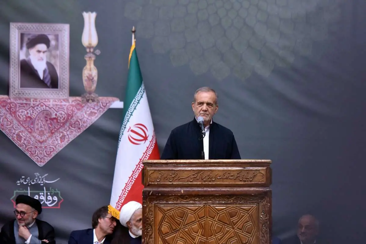 عکس جدید از دختر پزشکیان در یک مراسم؛ خوش آمدگویی سیدحسن خمینی