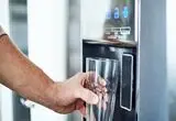 چگونه آبسردکن یخچال را تمیز کنیم؟