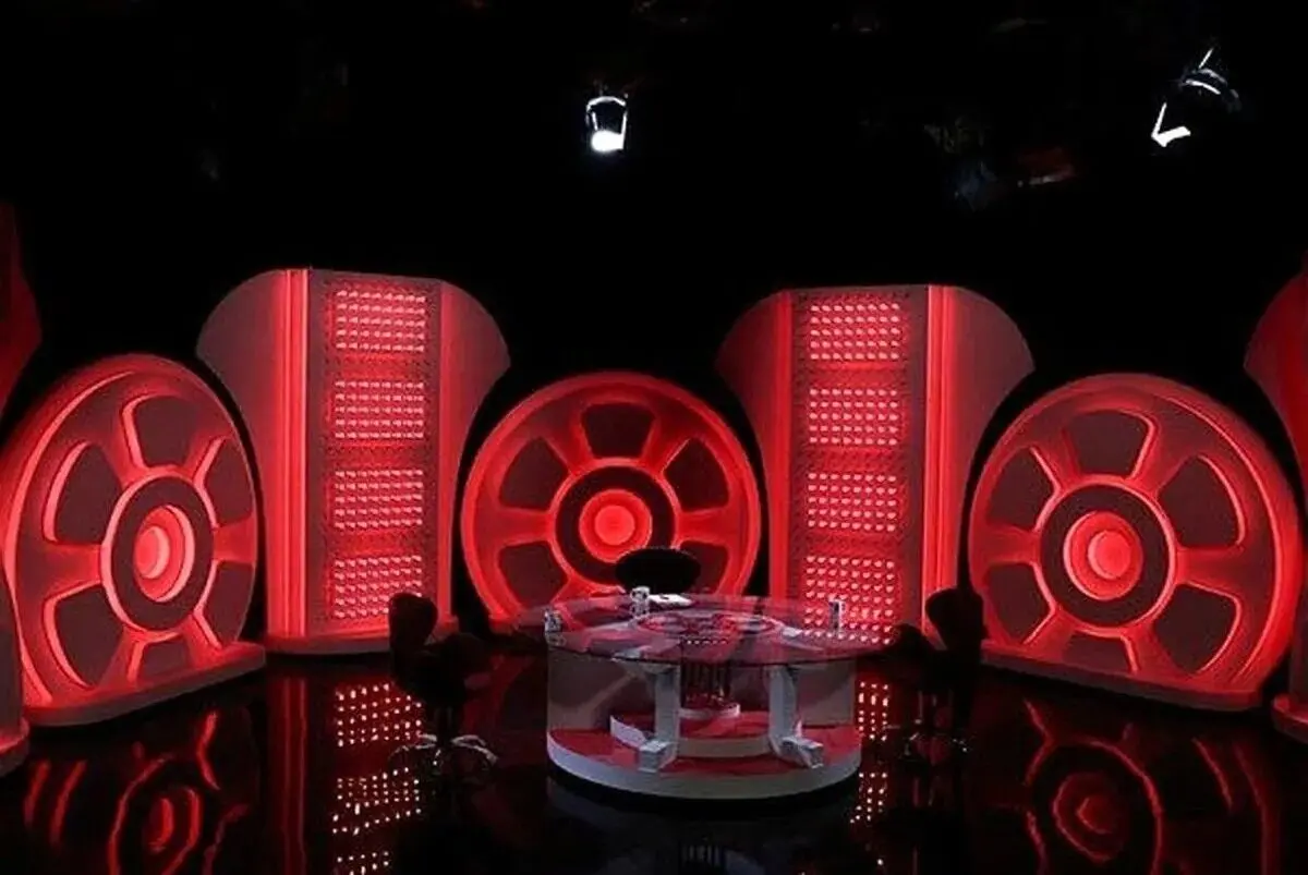 برنامه «هفت» از ۱۴۰۱ به این سو: تریبون یا برنامه سینمایی؟ 