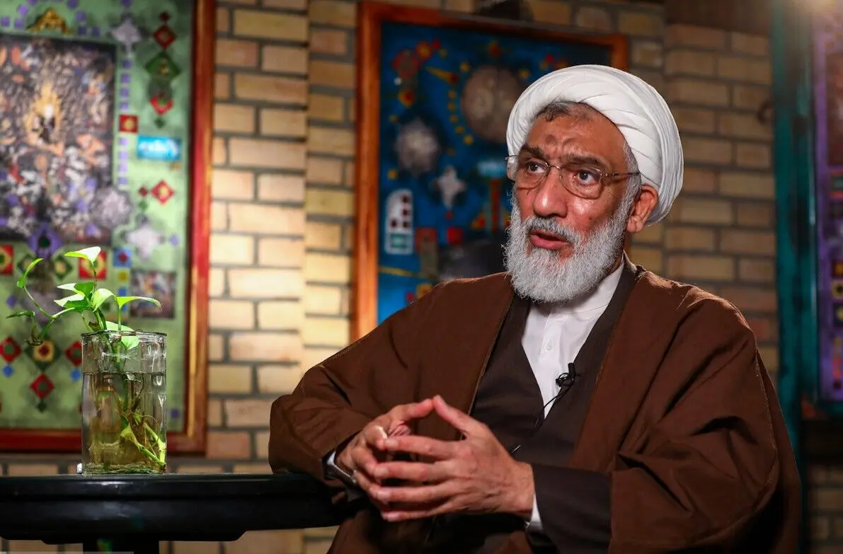 پورمحمدی: خودمان به سنگ‌اندازی دشمن کمک نکنیم