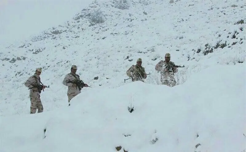 شهادت یک مرزبان در بانه بر اثر برف و سرما