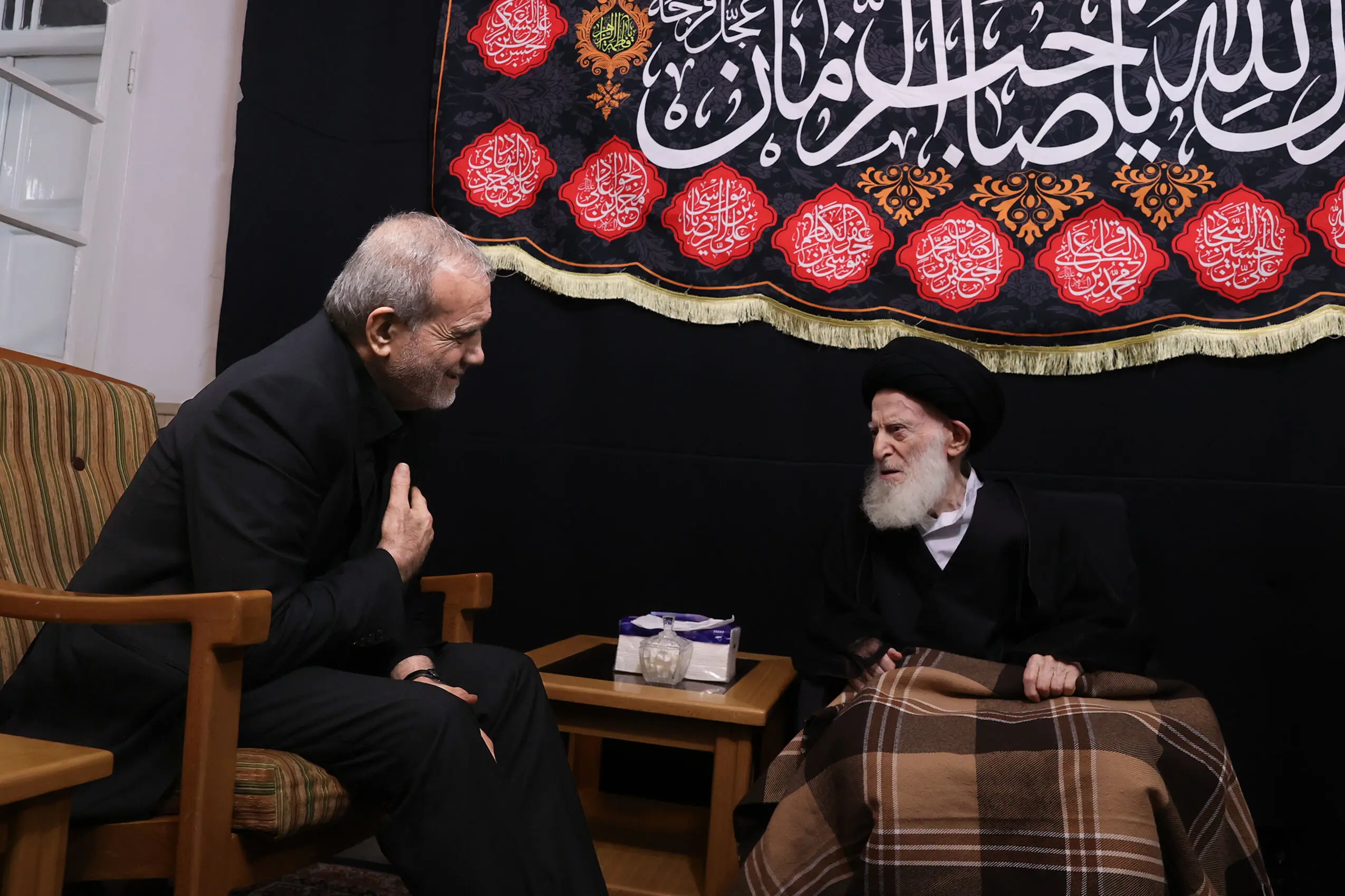 شبیری زنجانی خطاب به پزشکیان: طرح سخنان ناصحیح و بی‌انصافی‌ها گذراست