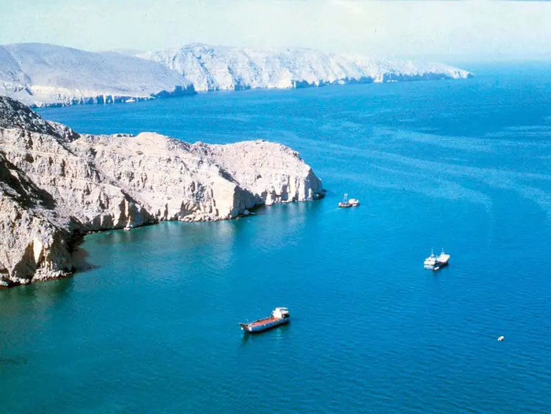 تنگه هرمز