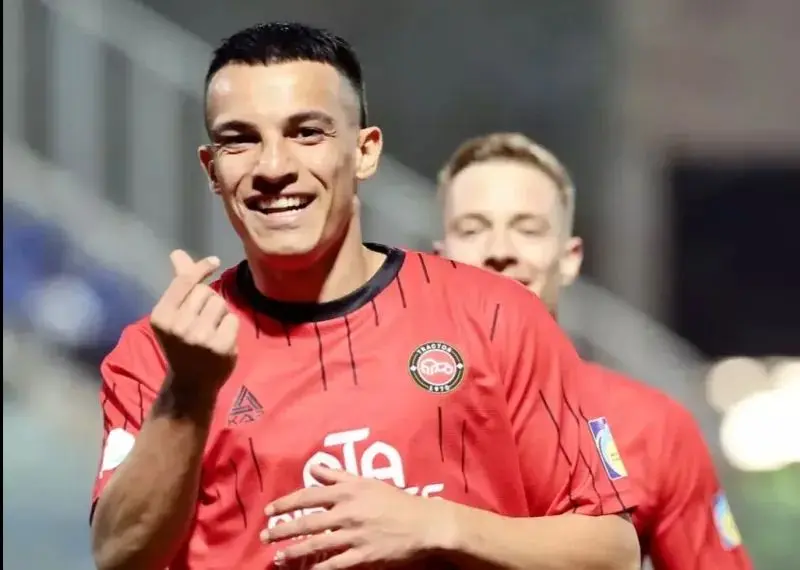 رسیدن حسین‌زاده به علیپور در بازی گل‌گهر سیرجان مقابل تراکتور