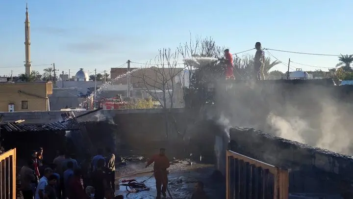 خسارت ۱۰میلیاردی در پی آتش‌سوزی در بندر گروک شهرستان سیریک 
