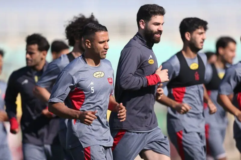 ضربدر قرمز ثابت کارتال روی دو پرسپولیسی