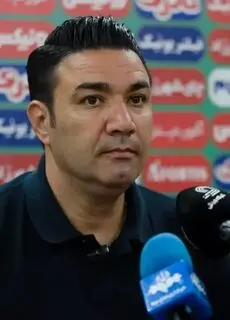 هجمه‌ها و آب گل‌آلود؛ توجیه نکونام بعد از اولین باخت!