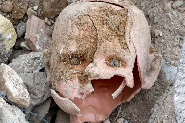 تصاویر؛ عملیات آواربرداری مناطق آسیب دیده در تهران