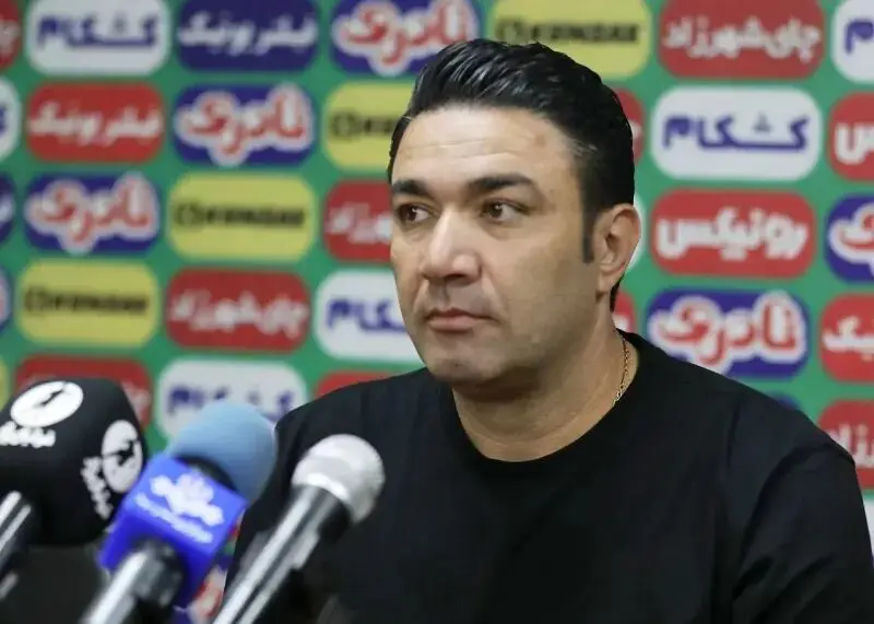 انتقاد شدید نکونام از داوری بعد از بازی با شمس آذر
