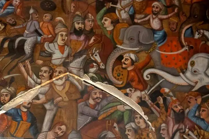 تصاویر؛ خسارات ناشی از حمله به کاخ چهل‌ستون اصفهان