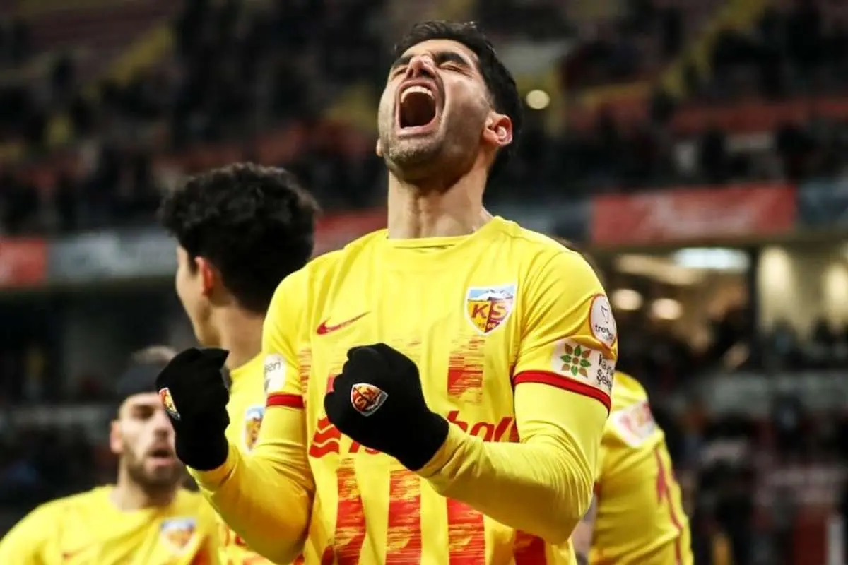 رسانه معتبر انتقال ستاره بزرگ به استقلال را لو داد