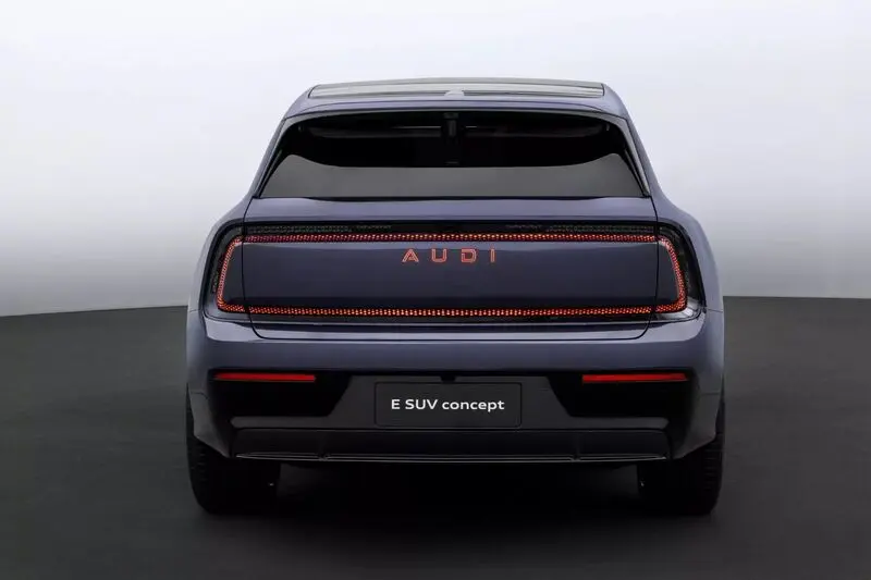 آئودی  E SUV 