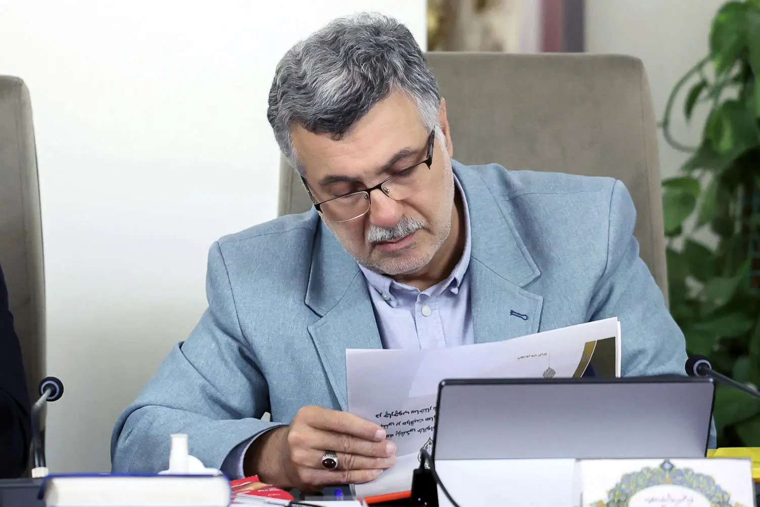 وزیر بهداشت: وارد چاله جمعیتی شدیم