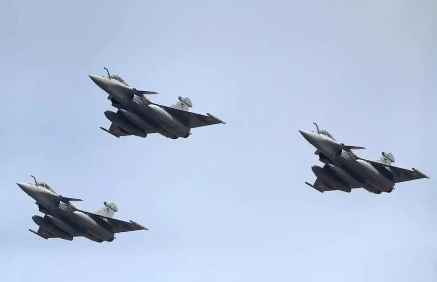 یک جنگنده رافال هندی توسط پاکستان سرنگون شد