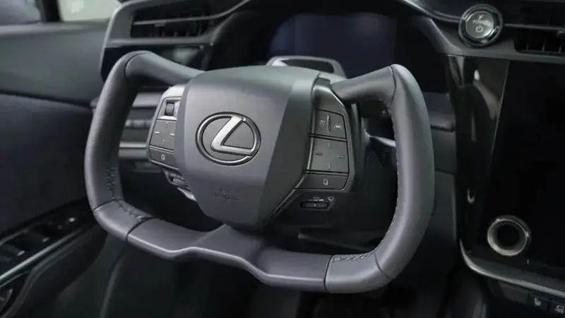 لکسوس RZ 450e