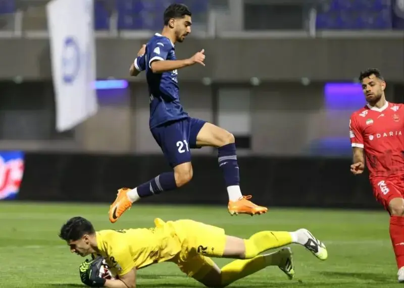 ببینید؛ خلاصه بازی گل گهر 3 - پرسپولیس 1