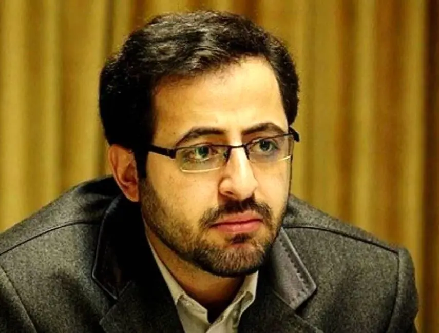 واکنش فاضل نظری به سخنان زینب موسوی درباره «فردوسی بزرگ»

