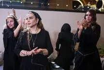  دورهمی جمعی از هنرمندان در چهلمین روز درگذشت اکبر عبدی