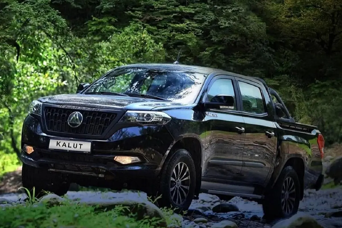 مقایسه مکث کلوت و کی ام سی T8؛ نبرد ارزان‌ترین پیکاپ‌های بازار ایران