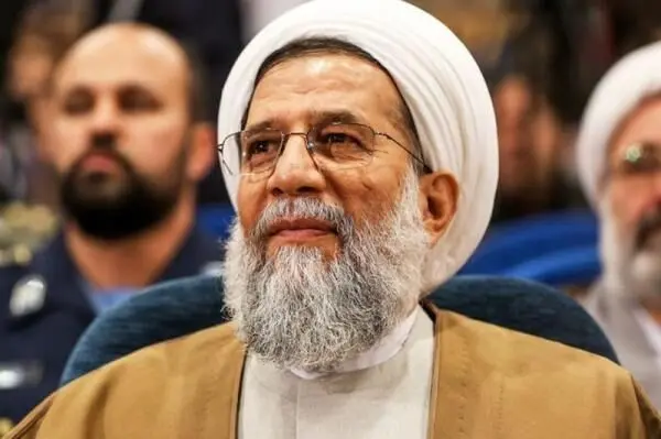  قدرت‌های بزرگ دنیا منتظر یک لبخند سیاسی ایران هستند
