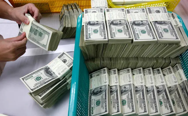 کشف ۱۳۸ میلیارد ارز قاچاق و ۲ میلیون دینار تقلبی