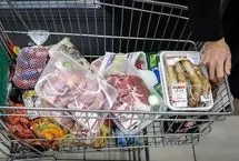 سهم 70 درصدی هزینه خوراکی‌ها از جیب خانوار