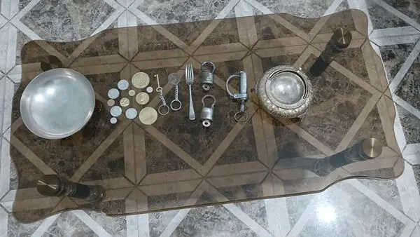 کشف ۲۰ شی باستانی از دورود