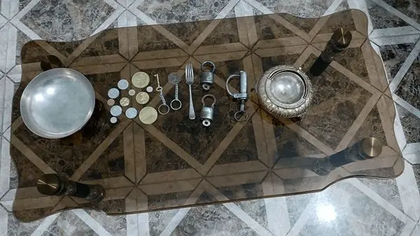کشف ۲۰ شی باستانی از دورود