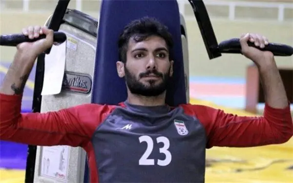 احتمال بازگشت عارف بعد از اشتباهات ستاره دفاعی استقلال