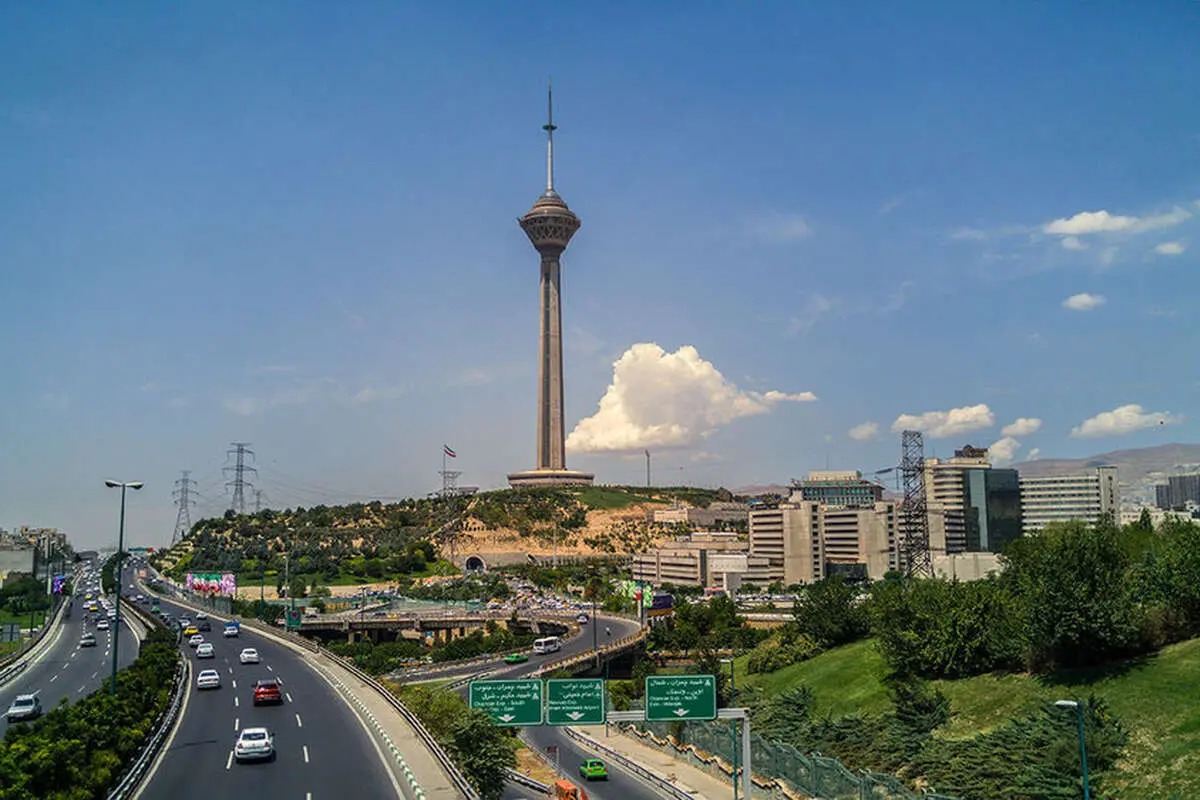 شاخص آلودگی هوای تهران امروز یکشنبه ۲۸ دی/ جزئیات تعطیلی و محدودیت‌های ترافیکی