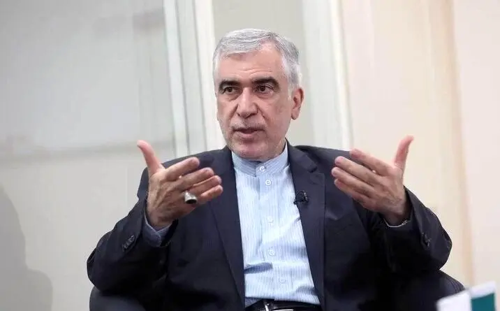 پاسخ عجیب ظهره‌وند به سوالی درباره موشک خرمشهر ۵: در در یوتیوب دیدم!