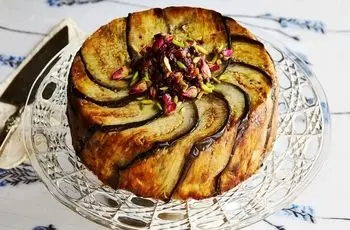 ته‌چین غوره بادمجان؛ خوشمزه‌ترین پلو مخلوط تابستانی 

