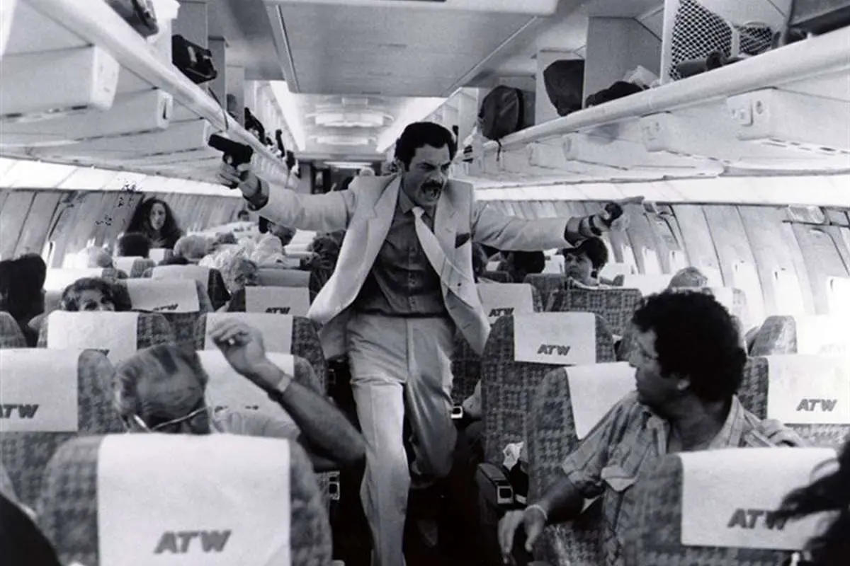  آبان ۱۳۶۴، هواپیماربایی در مسیر بندرعباس-تهران 