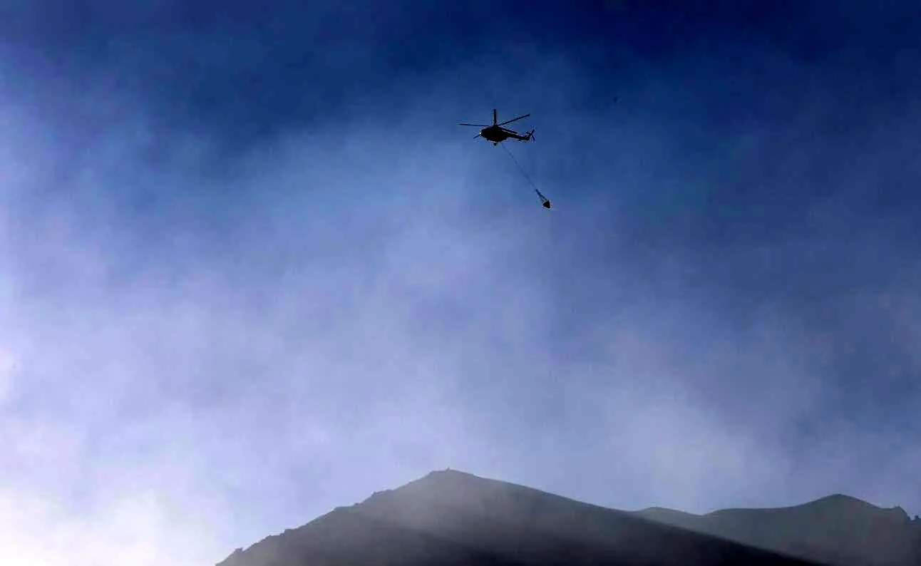 نقطه‌زنی هلی‌کوپترهای آب‌پاش ترکیه در جنگل‌های الیت 