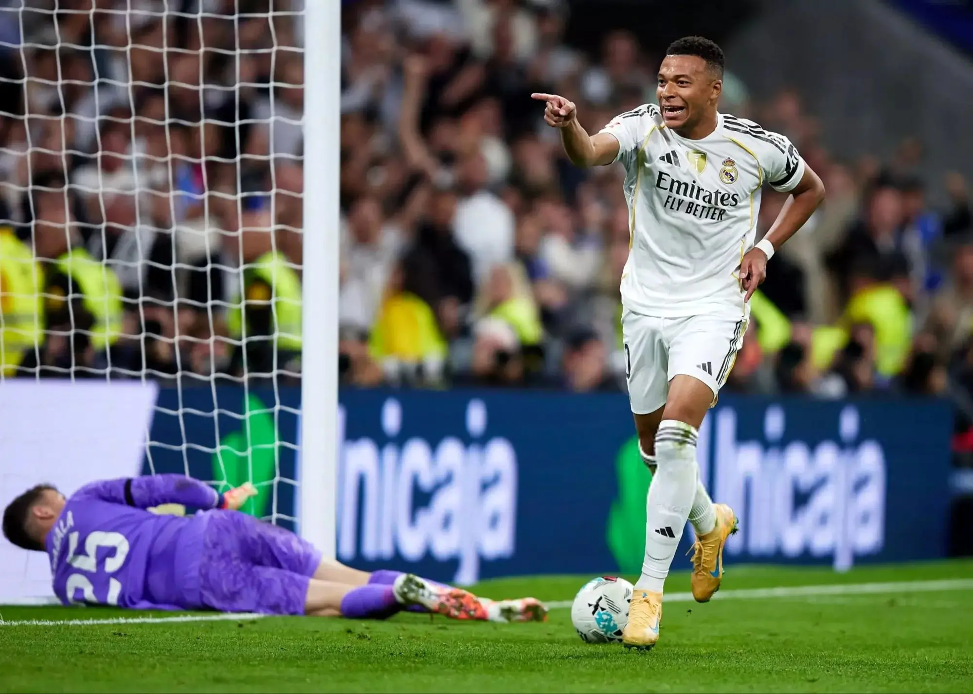 ال‌پیچیچی: کیلیان امباپه روی ابرها!
