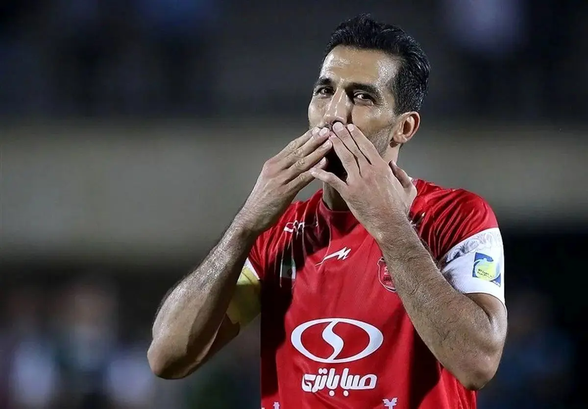 باشگاه پرسپولیس قرارداد امیری را در سازمان لیگ ثبت نکرد!