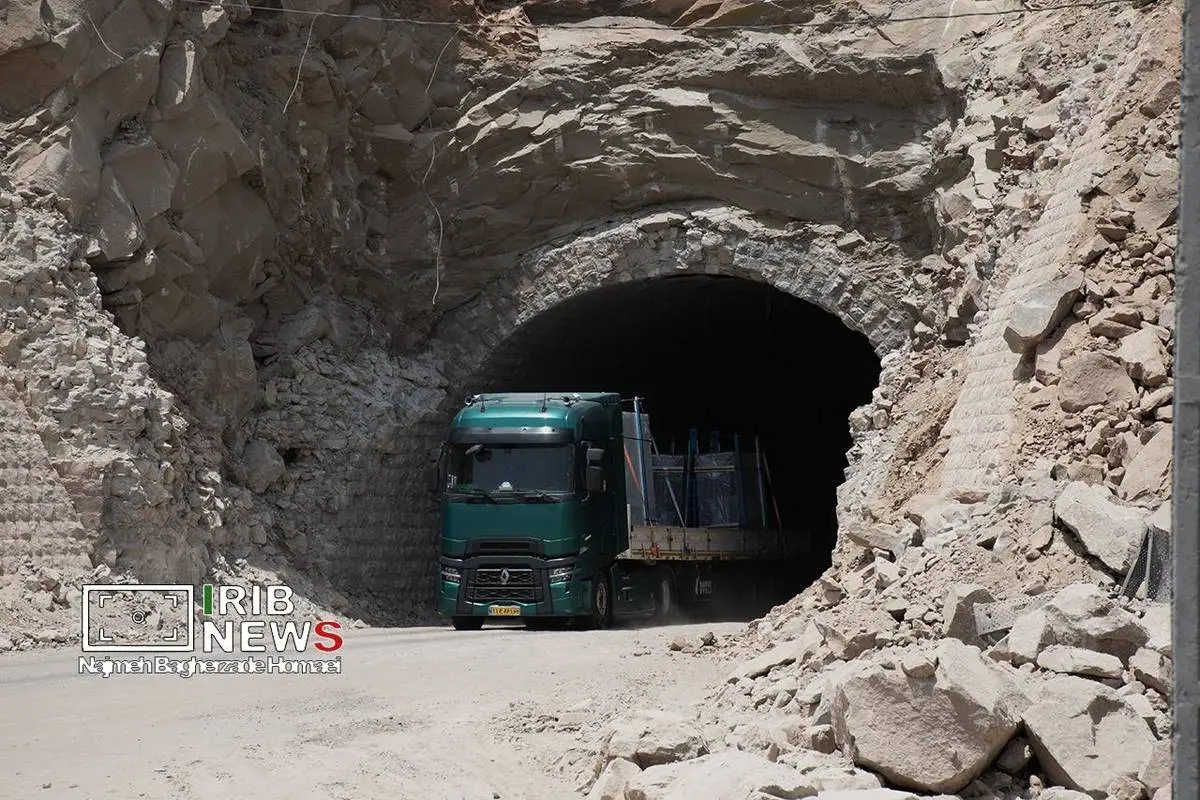 تصاویر؛ بازسازی پل و تونل‌های آسیب‌دیده بندرعباس 5