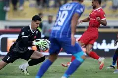 راهی که استقلال و رقبا برای نیازمند هموار کردند؛ بفرما دستکش طلا!