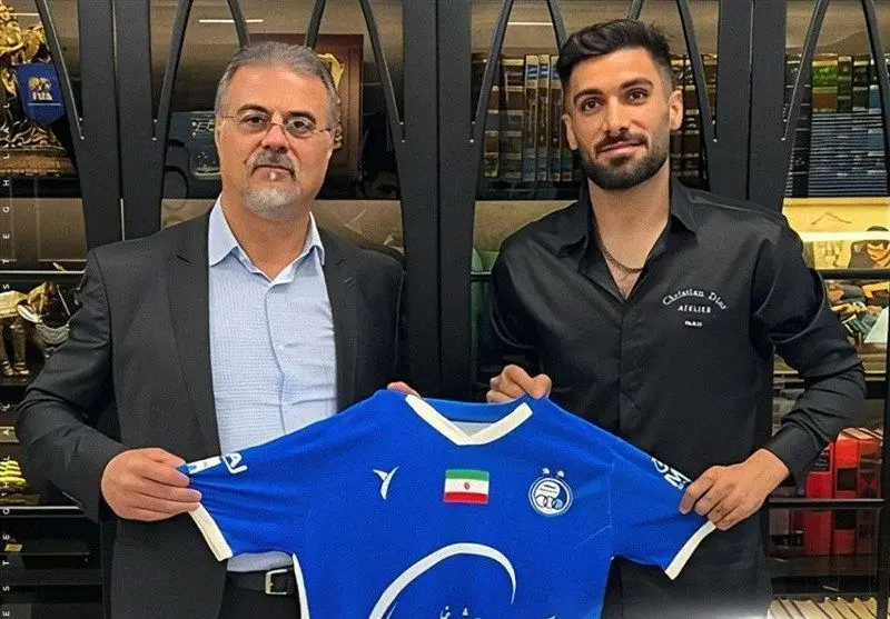 رسمی؛ عارف آقاسی به استقلال پیوست

