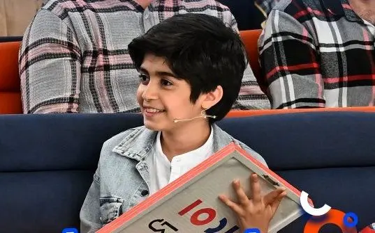 احساساتی شدن رایان سرلک با شنیدن صدای پدر و مادرش