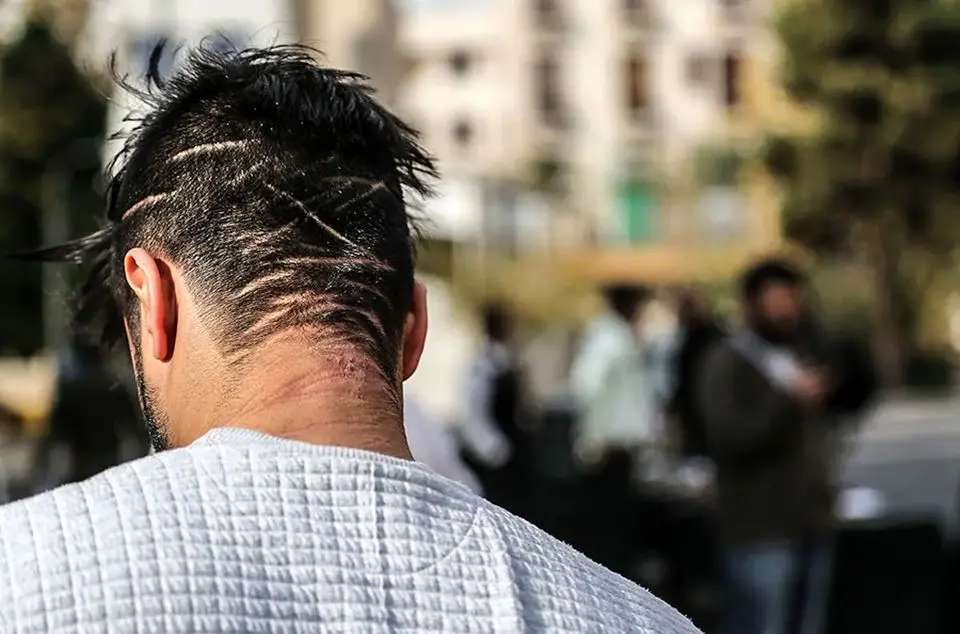کتک زدن پیرزن توسط ارازل و اوباش تهران