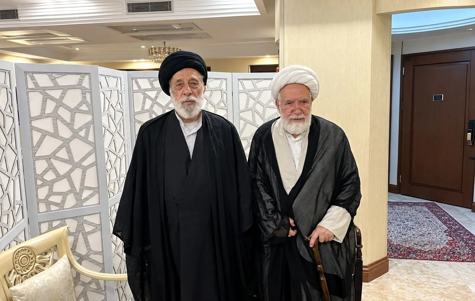 دیدار مهدی کروبی و سید هادی خامنه‌ای