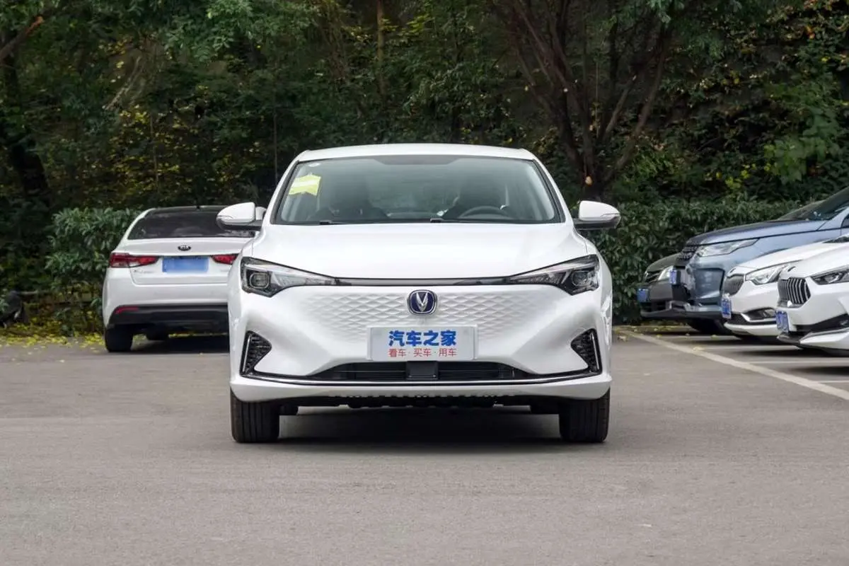 چانگان ایدو EV460؛ همهچیز درباره محصول جدید سایپا