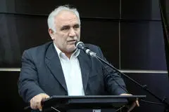 انتقاد تند یک نماینده از هیئت رئیسه مجلس: نمایندگان در کشور ما چه کاره هستند؟ 